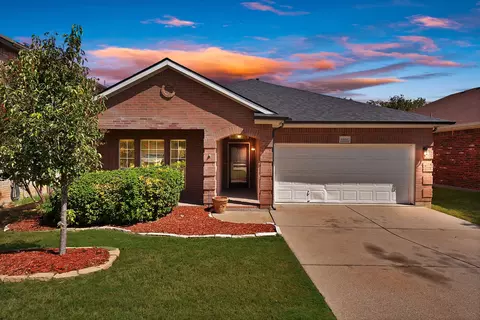 6016 Horse Trap Dr, Fort Worth, TX 76179