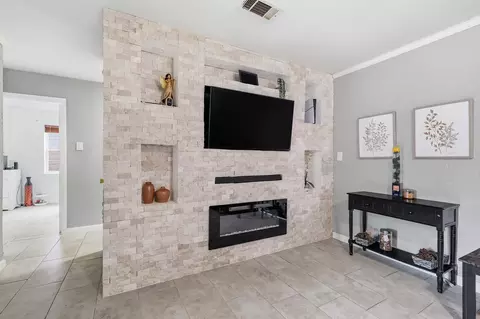 450 Price Dr, Lewisville, TX 75067
