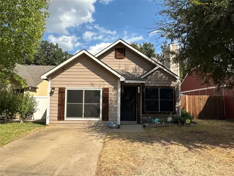 Exterior - 504 Rustic Ct, Irving, TX 75060 photo 2 of 10