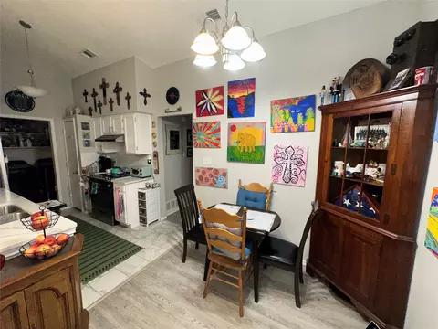 Dining - 504 Rustic Ct, Irving, TX 75060 photo 1 of 1