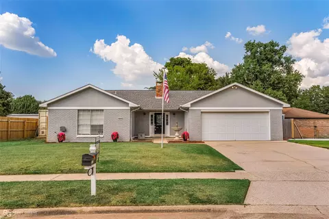 1431 Fox St, Bossier City, LA 71112
