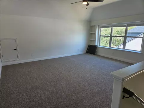 Living - 3200 Windmill Rd, Van Alstyne, TX 75495 photo 5 of 6