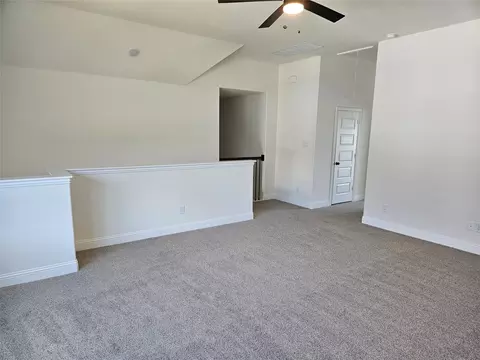Living - 3200 Windmill Rd, Van Alstyne, TX 75495 photo 6 of 6