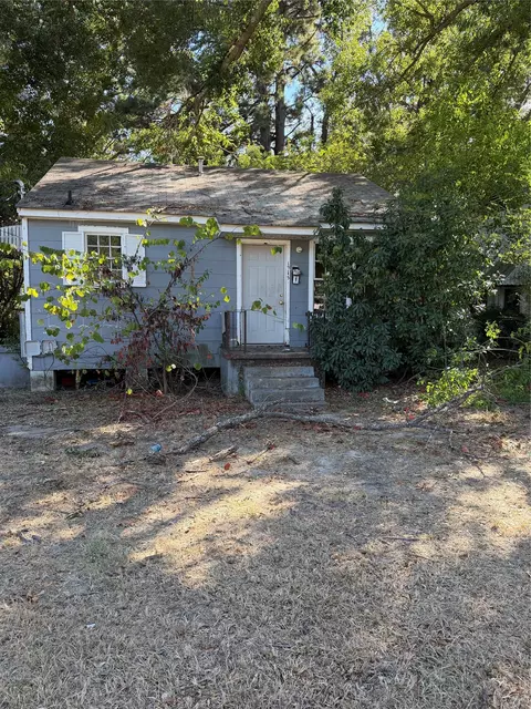 1915 Doris St, Shreveport, LA 71108