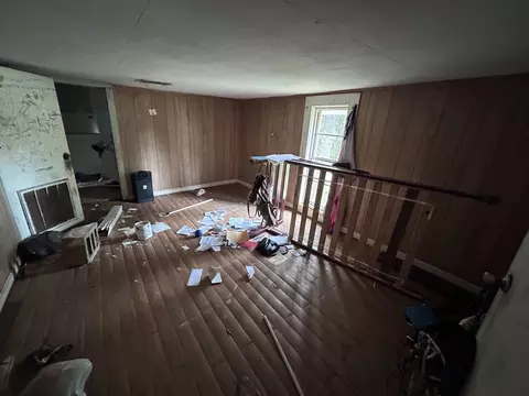 Bedroom - 825 Highland Ave, Many, LA 71449 photo 2 of 3