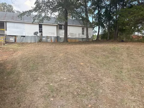 Exterior - 825 Highland Ave, Many, LA 71449 photo 1 of 4