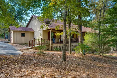 705 Wildwood Trl, Holly Lake Ranch, TX 75765