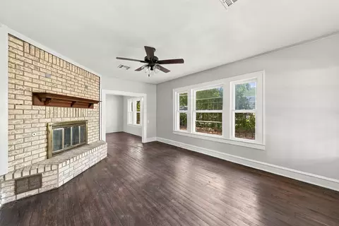 Living - 2114 Lyle Ave, Waco, TX 76708 photo 1 of 4