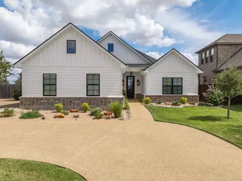 2108 Stinson Ct, Lorena, TX 76655