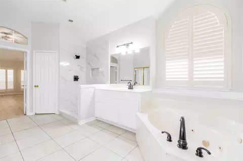 Bath - 2305 Eldger Dr, Plano, TX 75025 photo 1 of 8