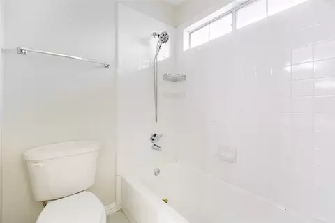 Bath - 2305 Eldger Dr, Plano, TX 75025 photo 6 of 8
