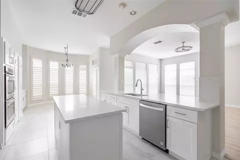 Kitchen - 2305 Eldger Dr, Plano, TX 75025 photo 3 of 3