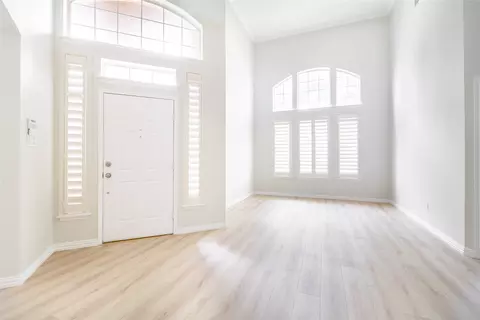 Living - 2305 Eldger Dr, Plano, TX 75025 photo 9 of 15