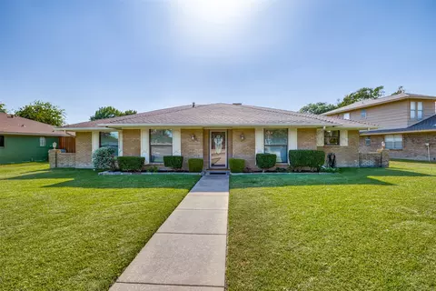 2617 Pinehurst Dr, Plano, TX 75075