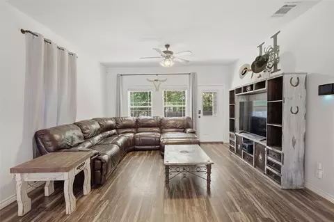 Living - 4814 Pinnacle Pl, Denison, TX 75021 photo 1 of 2