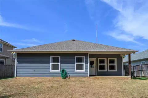 Exterior - 4814 Pinnacle Pl, Denison, TX 75021 photo 6 of 8