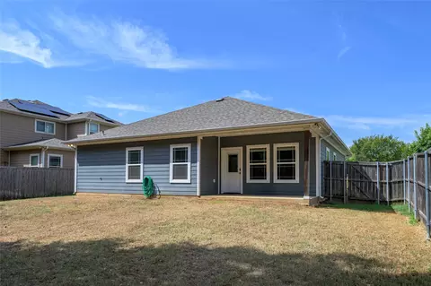 Exterior - 4814 Pinnacle Pl, Denison, TX 75021 photo 7 of 8