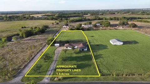 203 Farrar Rd, Waxahachie, TX 75165