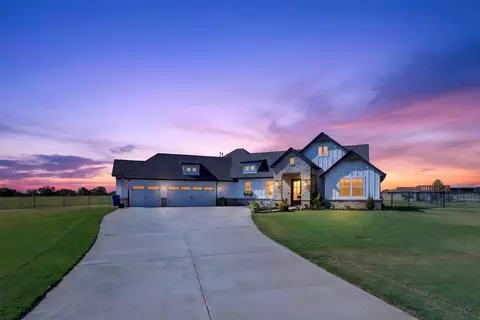 228 Chambers Creek Trl, Alvarado, TX 76009