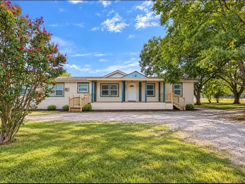 105 E Laura Ave, Quinlan, TX 75474