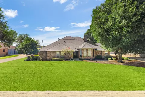 206 Cripple Creek Rd, Glenn Heights, TX 75154
