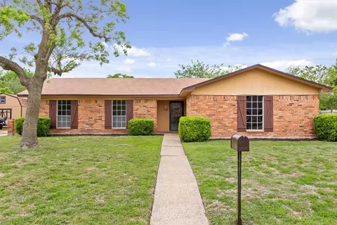 113 Travis Ln, Hewitt, TX 76643