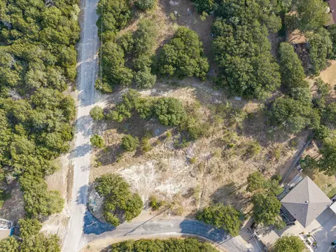 1211 Mountainside Dr, Granbury, TX 76048