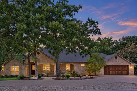 6318 Sonora Dr, Granbury, TX 76049