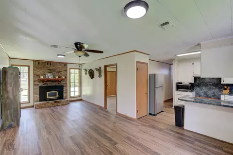 Living - 6344 Highway 4, Ringgold, LA 71068 photo 1 of 5
