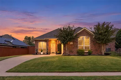 1829 Melton Dr, Carrollton, TX 75010