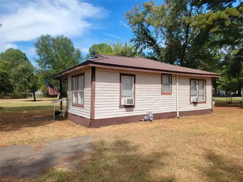 Exterior - 135 Us Highway 82-business, Avery, TX 75554 photo 8 of 11
