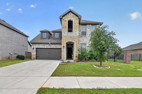 2814 Grand Lookout Ln, Arlington, TX 76001