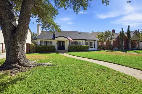 3639 Westcliff Rd S, Fort Worth, TX 76109