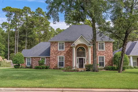 2921 N Pointe Dr, Shreveport, LA 71106