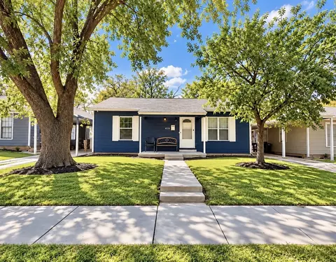 4116 Townsend Dr, Fort Worth, TX 76115