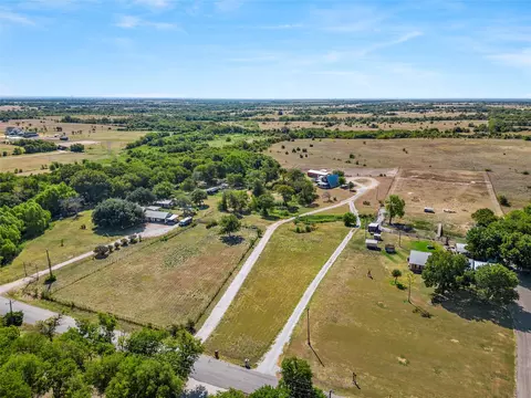 View/Area - 518 Warren Rd, Lorena, TX 76655 photo 2 of 12
