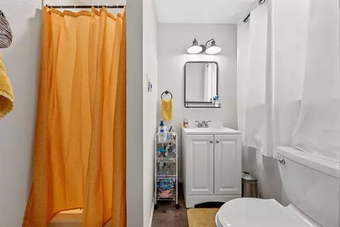 Bath - 518 Warren Rd, Lorena, TX 76655 photo 2 of 2