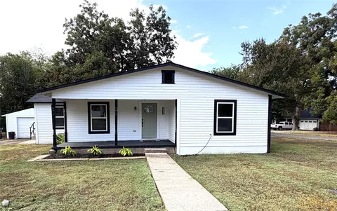 600 Scurlock St, Grandview, TX 76050
