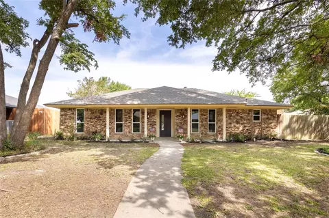 2705 Chadwick Dr, Plano, TX 75075