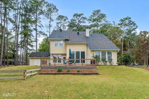 Exterior - 1663 Spencer Cir, Benton, LA 71006 photo 3 of 4