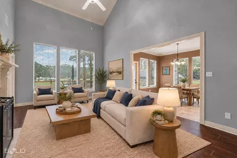 Living - 1663 Spencer Cir, Benton, LA 71006 photo 1 of 3