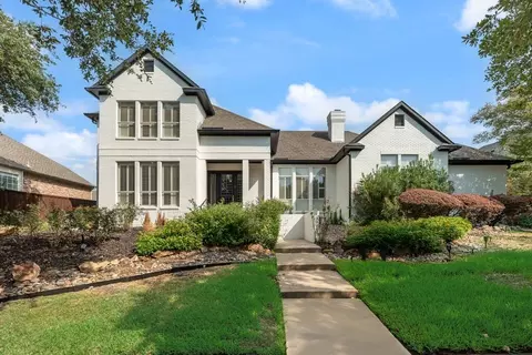 2217 Clearspring Dr S, Irving, TX 75063