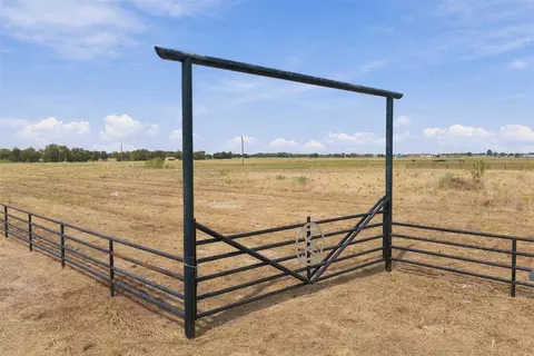 815 Fm 147, Marlin, TX 76661