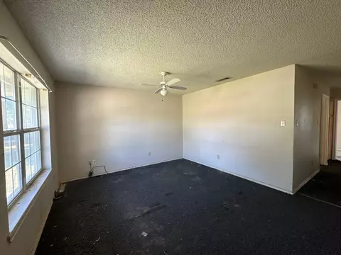 Living - 800 Maple St, Howe, TX 75459 photo 1 of 1