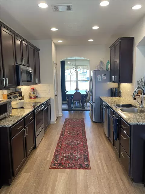 Kitchen - 10709 Fallbrook Rd, Waco, TX 76708 photo 2 of 3