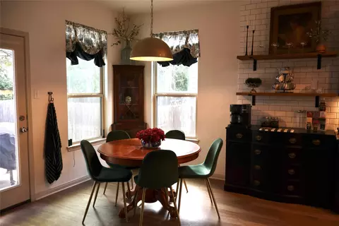 Dining - 10709 Fallbrook Rd, Waco, TX 76708 photo 3 of 3