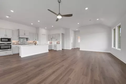 Living - 344 Kathryn Dr, Haslet, TX 76052 photo 2 of 3