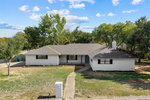 125 E Dawn Dr, Waco, TX 76706