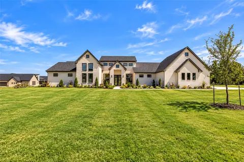 5825 Grey Wolf Ct, Fort Worth, TX 76140
