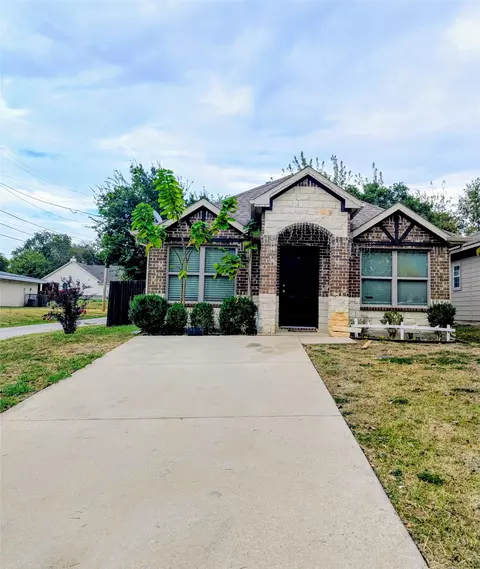 3201 Bois D Arc St, Greenville, TX 75401